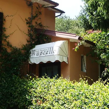 アパートホテル Affitta Il Ruscello 3*