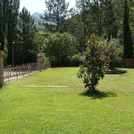 Hotel apartamentowy Affitta Il Ruscello Scheggino