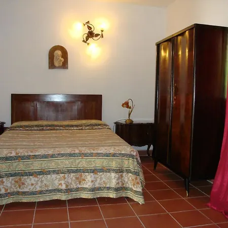 Affitta Il Ruscello アパートホテル